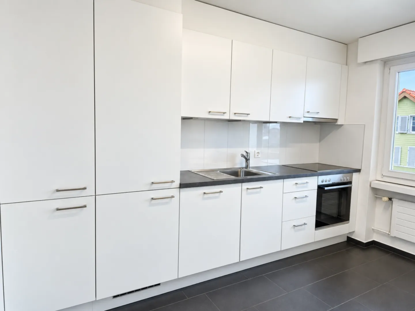 Geräumige und preiswerte 4.5 Zimmer-Wohnung - Photo 1 of 9