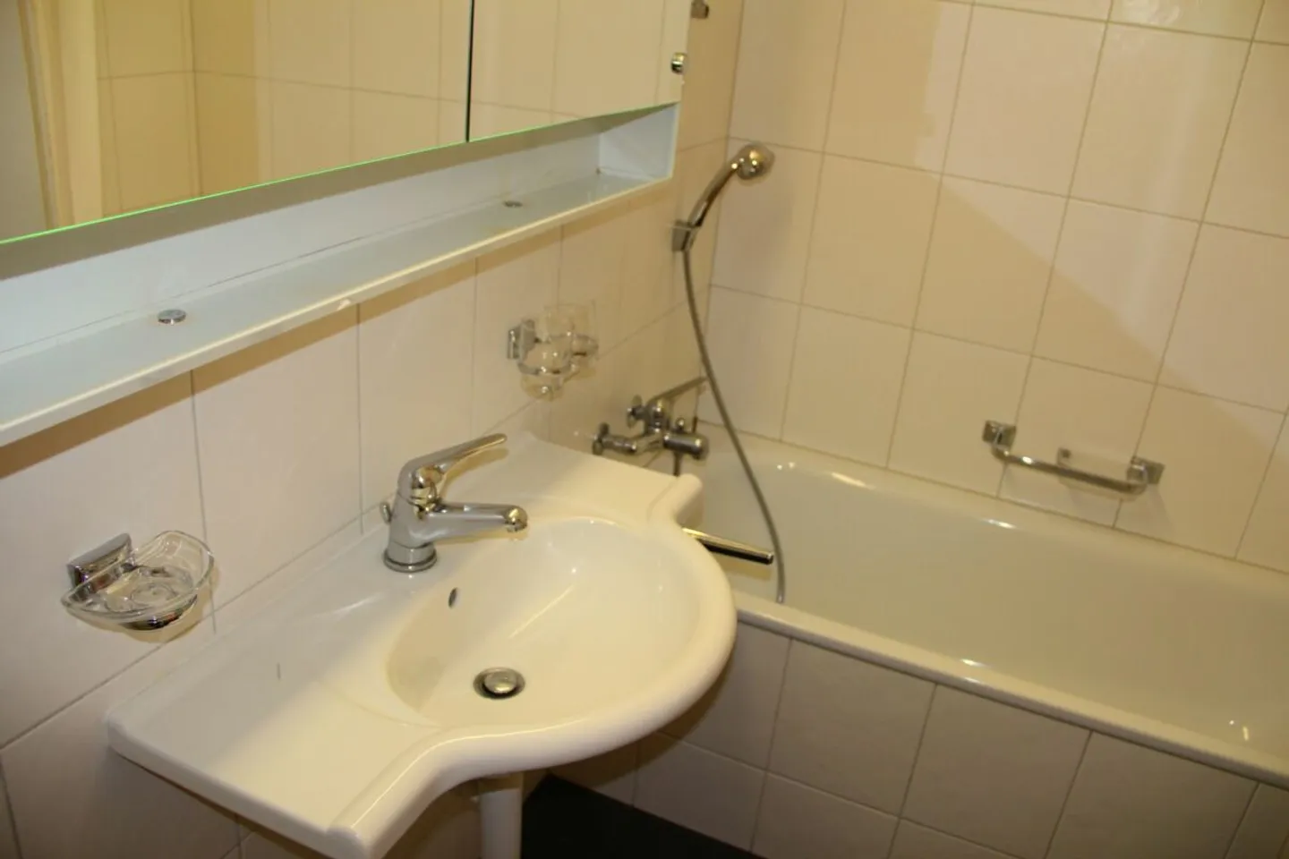 Sonnige Wohnung mit Aussicht - Foto 4 von 11