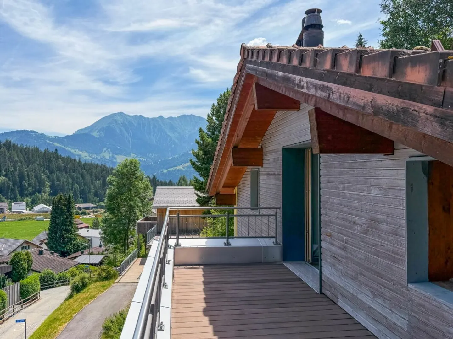 Charmante Wohnung mit Traumhaftem Blick - Foto 2 von 8