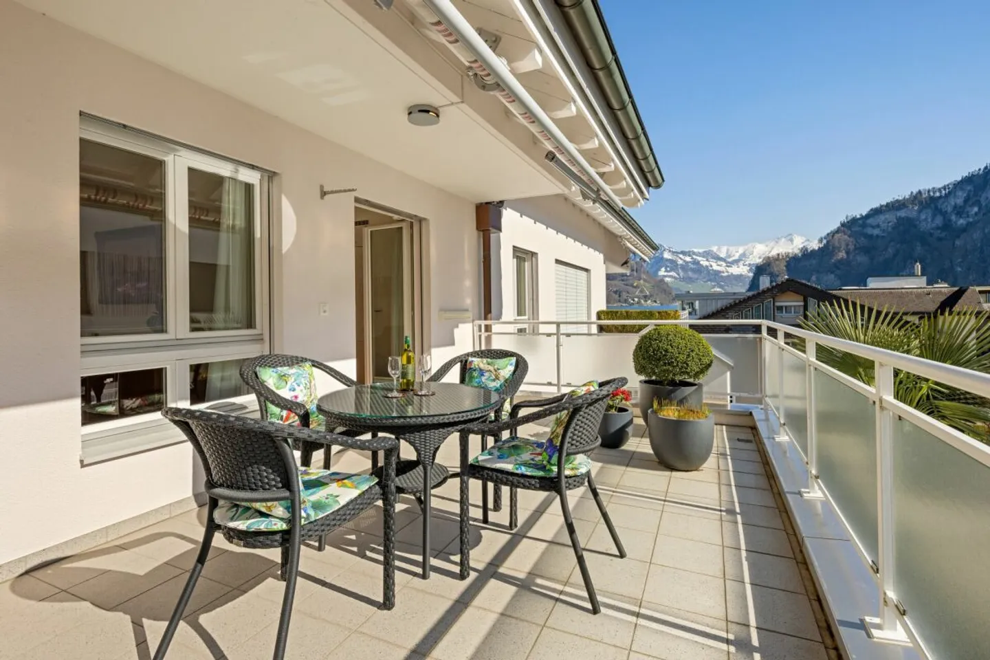 Zentrales Apartment mit Seeblick - Foto 11 von 13