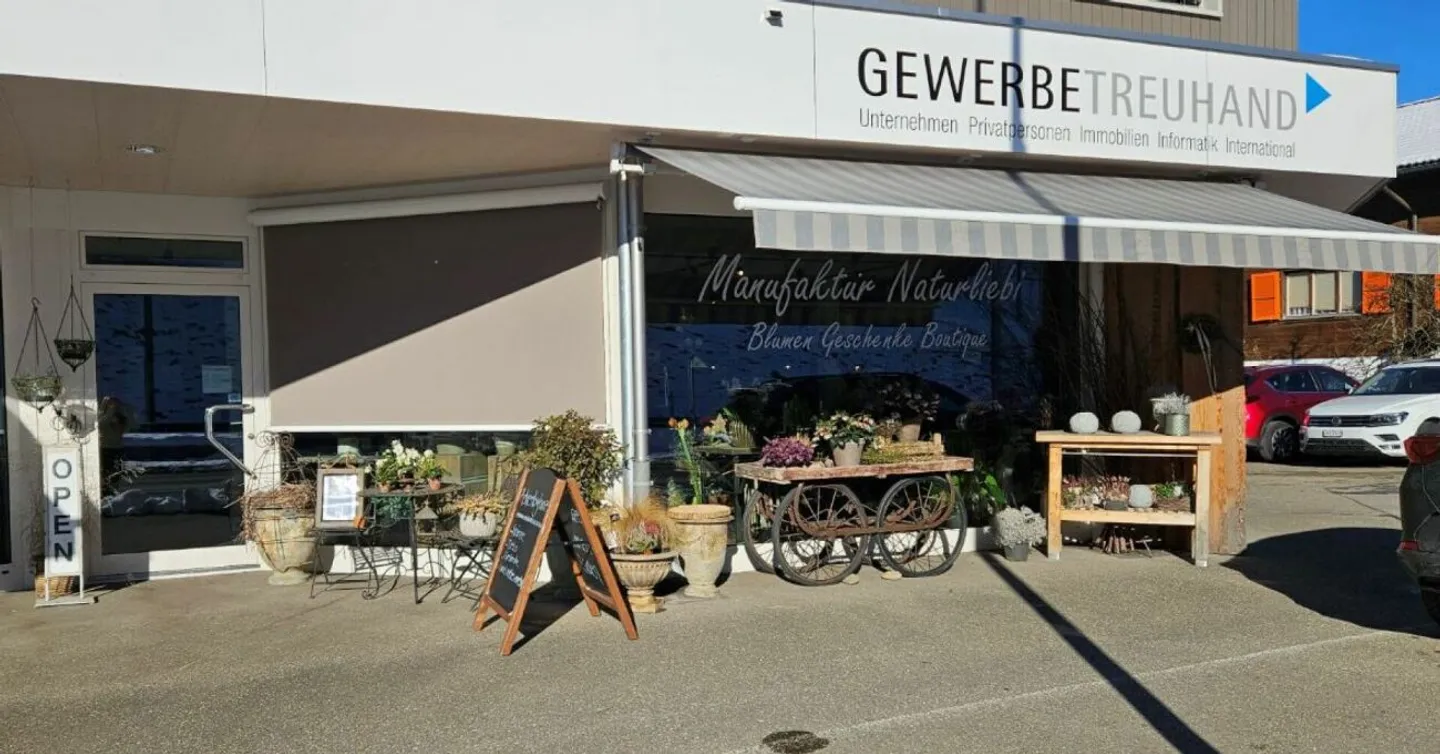 Grosszügiger und attraktiver Gewerberaum - Foto 1 von 7