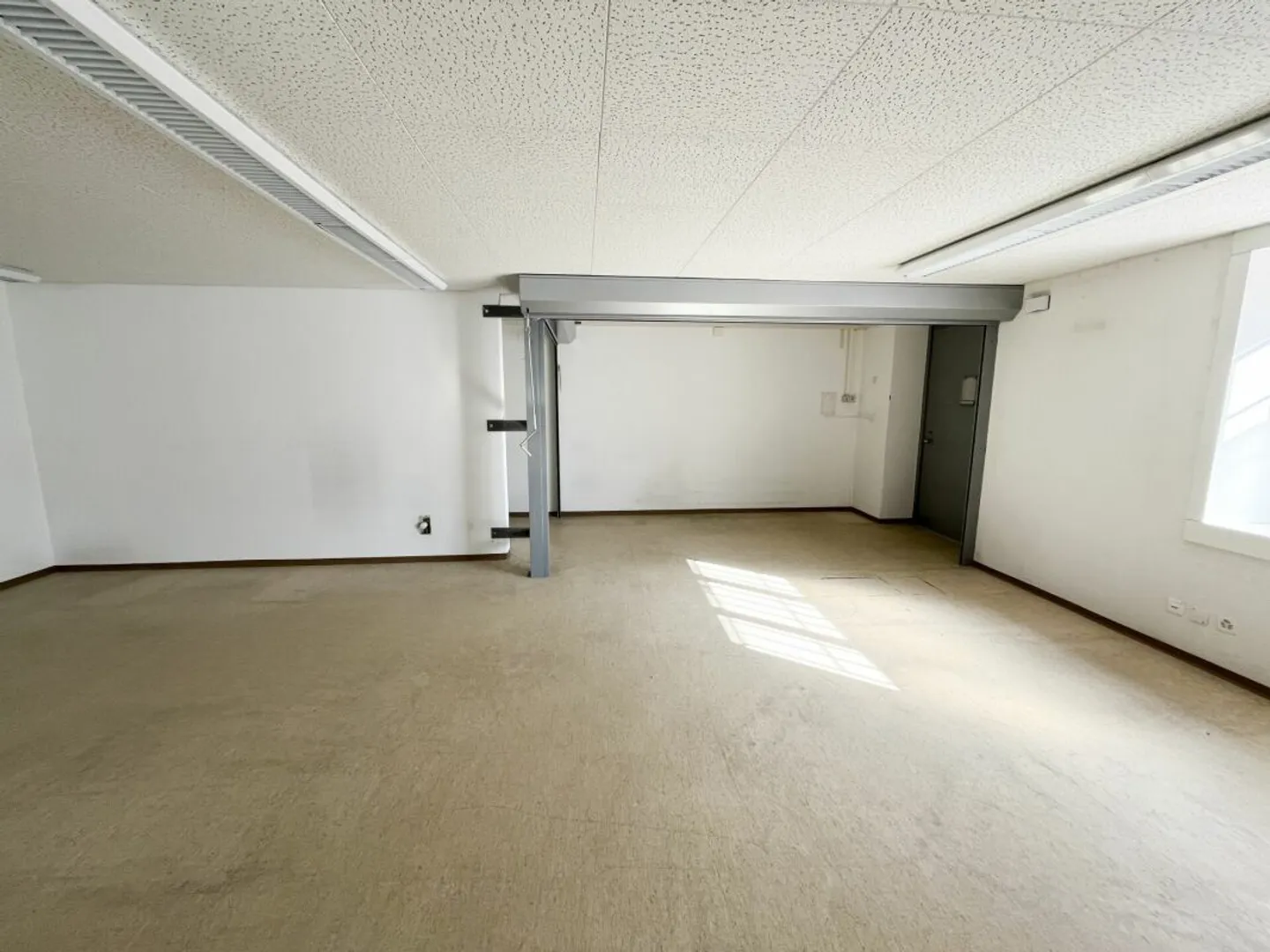 Gewerbefläche in La Sagne - Foto 7 von 13