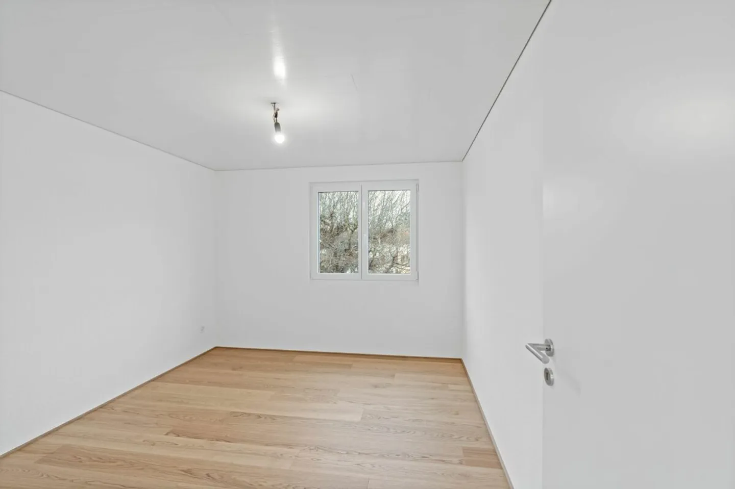 Doppeleinfamilienhaus an ruhiger, sonniger Lage in Widnau - komplett kernsaniert - Photo 13 of 13