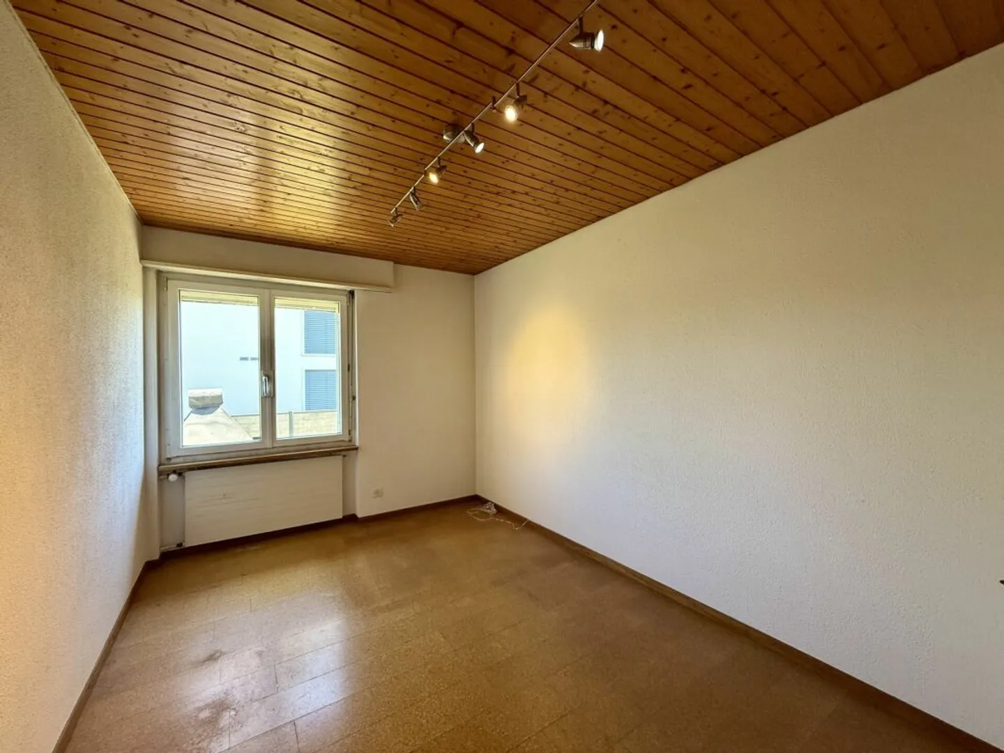 Dream Home with Potential: 5.5-Room Single-Family House in Niederbuchsiten - Photo 9 of 13