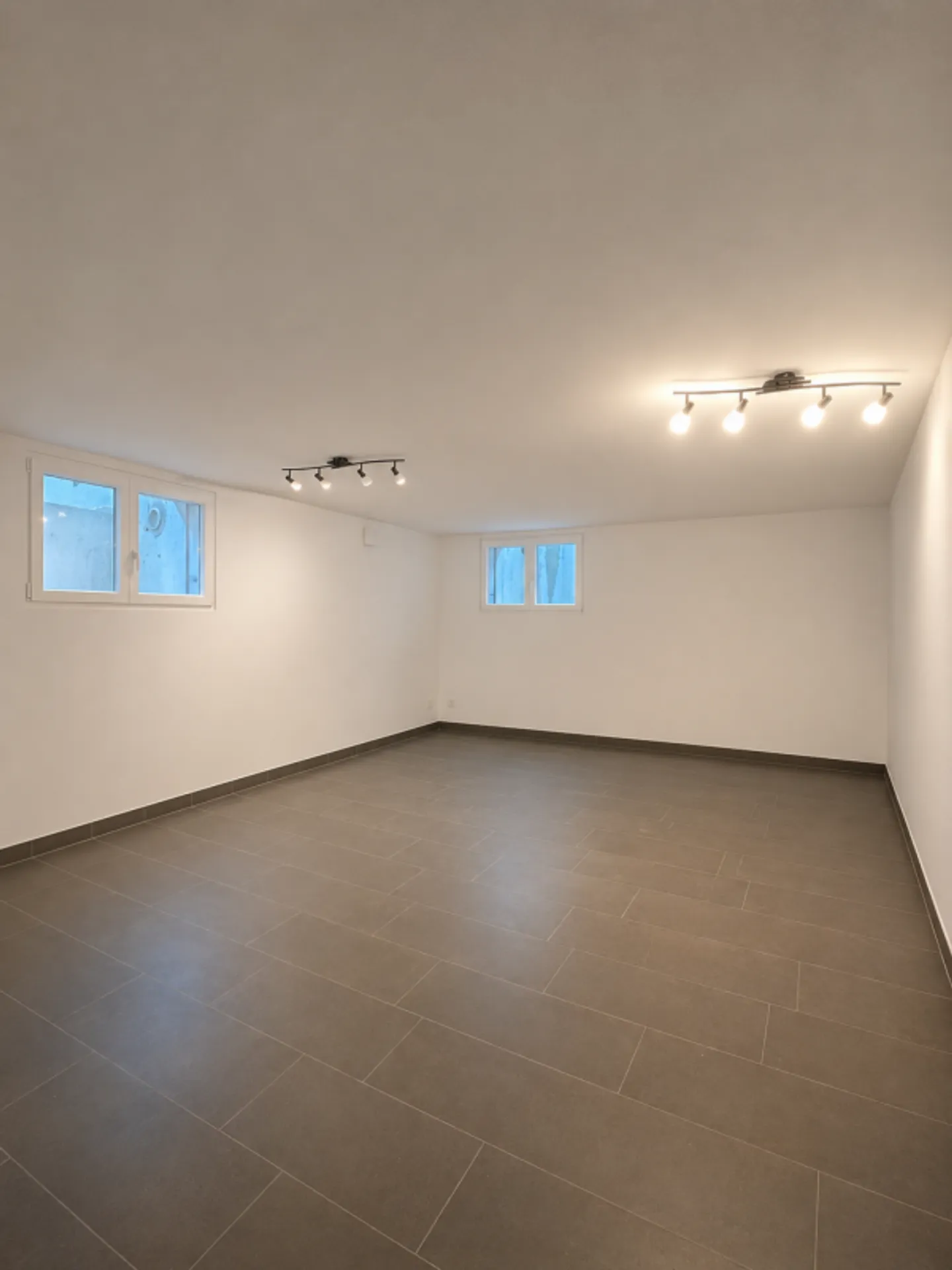 Spazio arredato di 38 m² con bagno - Foto 4 di 8