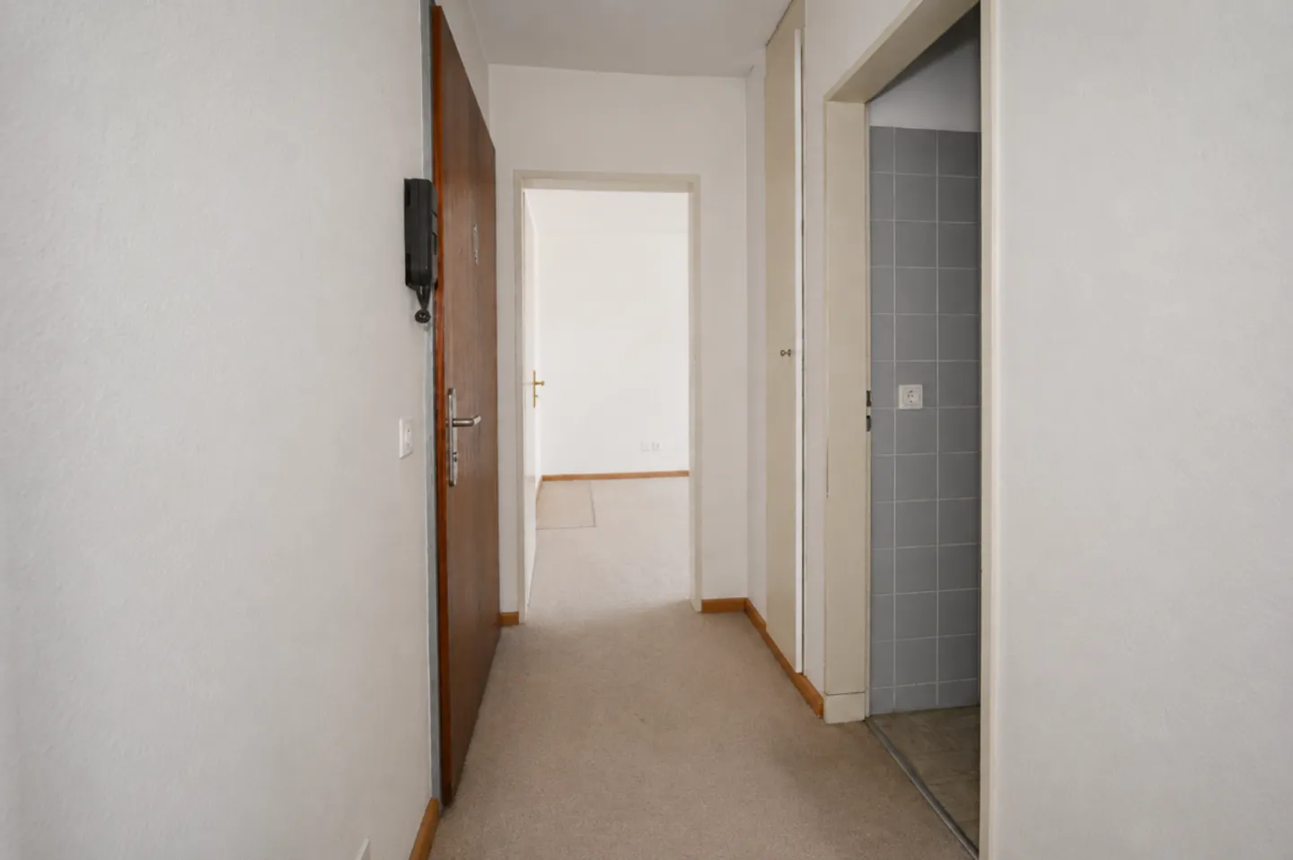 2-Zimmerwohnung mit herrlicher Aussicht - Foto 3 von 7