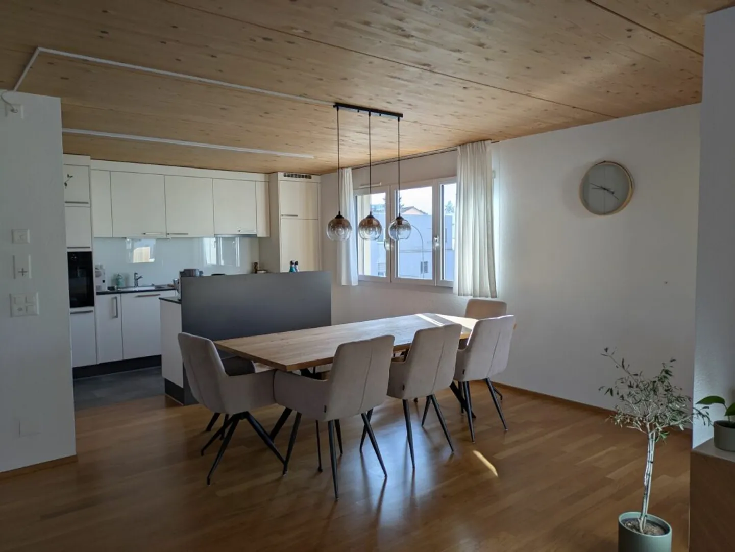 Moderne Wohnung in zentraler Lage - Foto 2 von 10