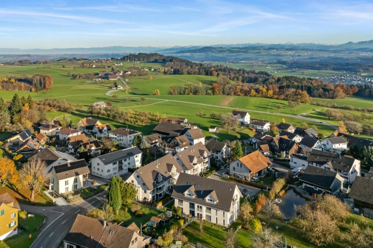 Wohnen mit Charme - neuwertige 4.5-Zimmer-Dachwohnung - Photo 2 sur 12