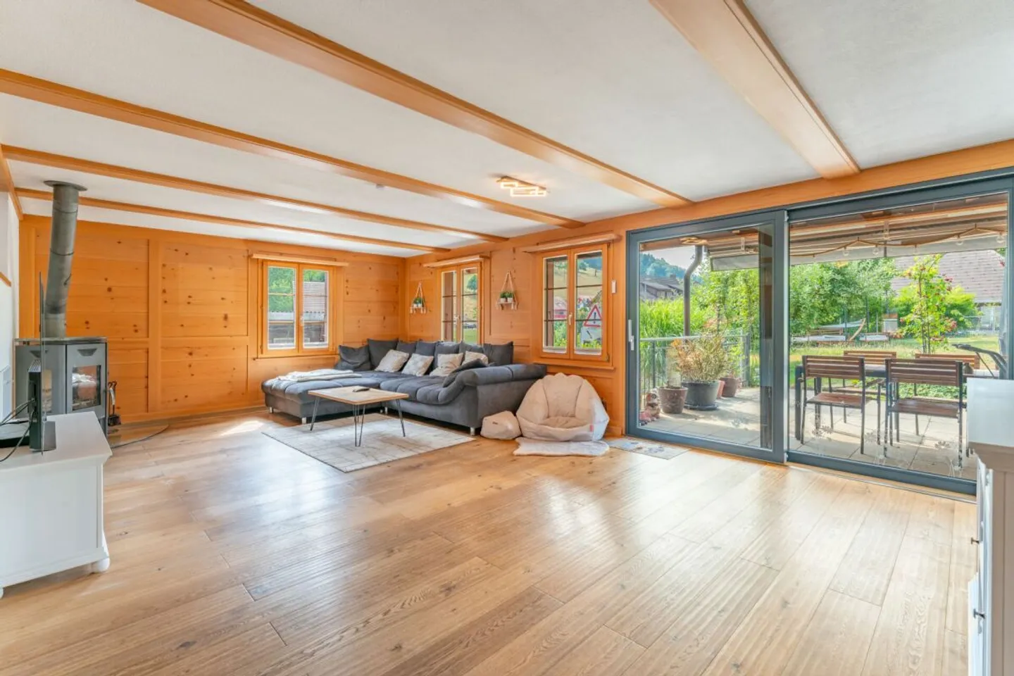Maison rénovée avec réserve foncière - Photo 5 sur 13