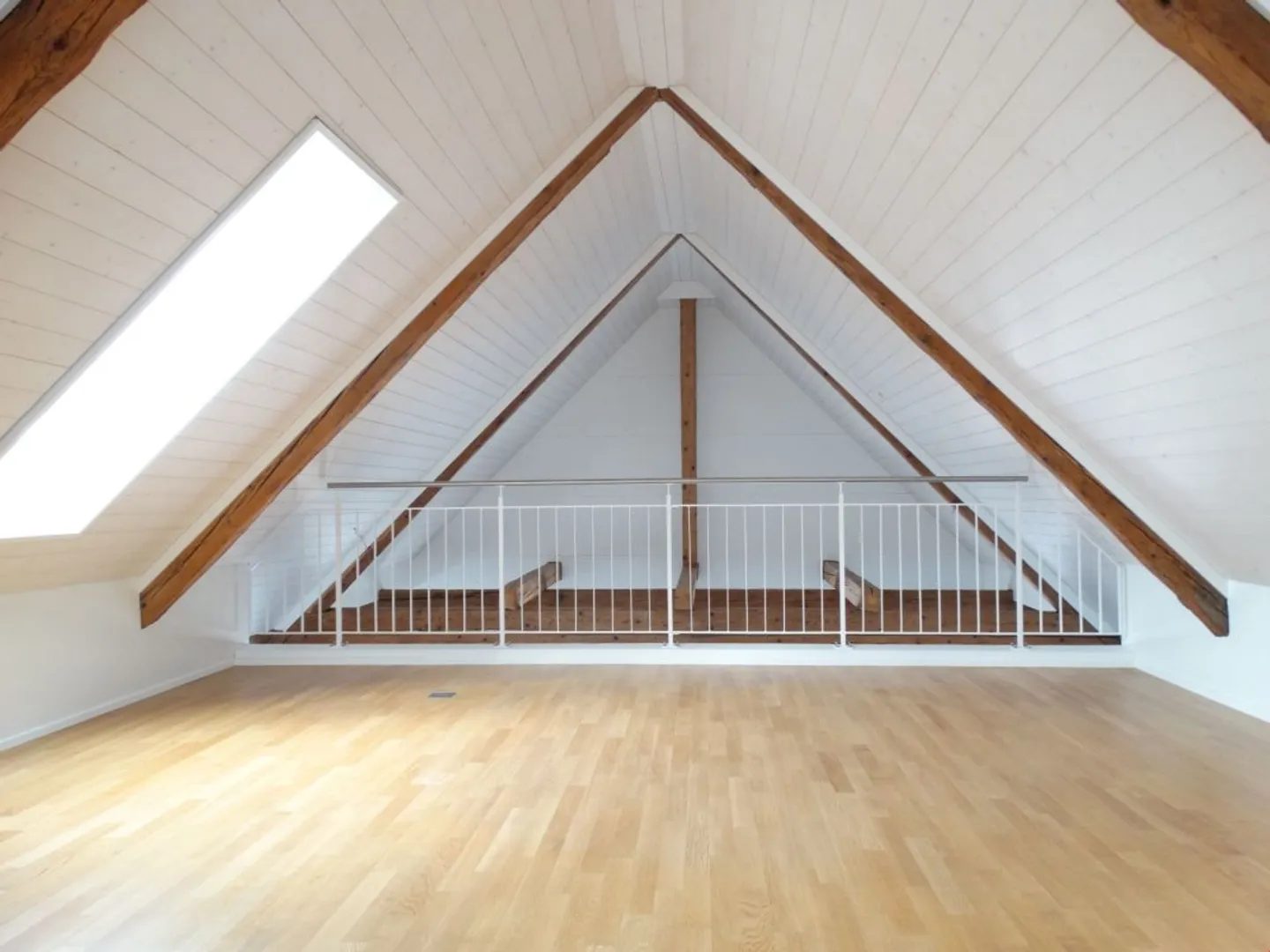 Appartement spacieux de 4,5 pièces au cœur de Madiswil - Photo 6 sur 9