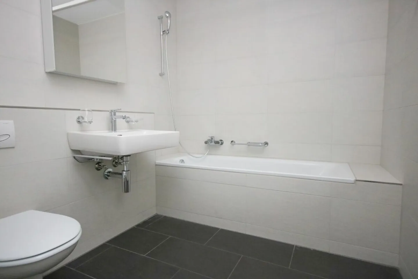 Appartement charmant et moderne - Central à Bülach - Photo 3 sur 6