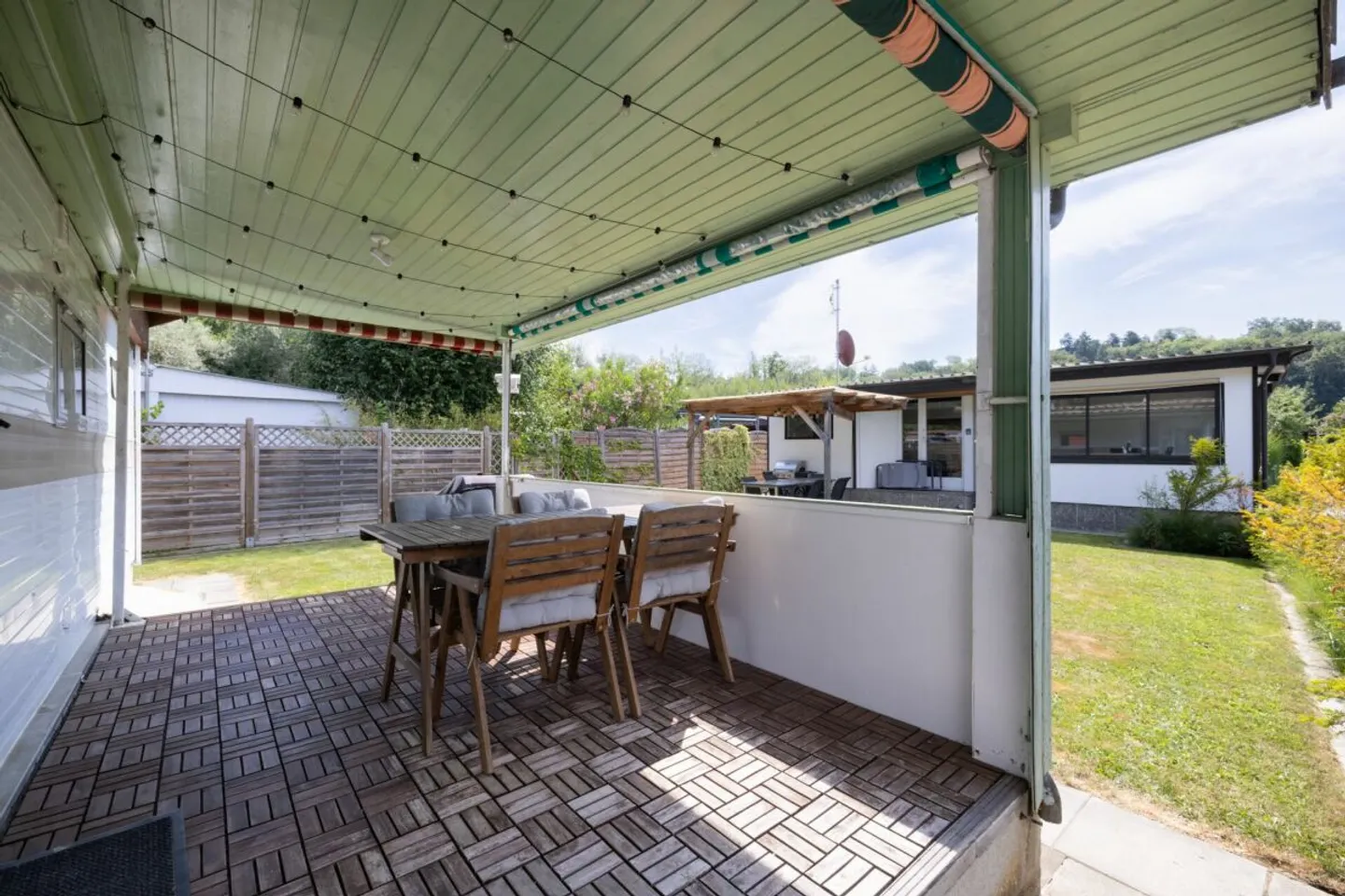 Bungalow confortable de 2,5 pièces à Gletterens - Photo 2 sur 13