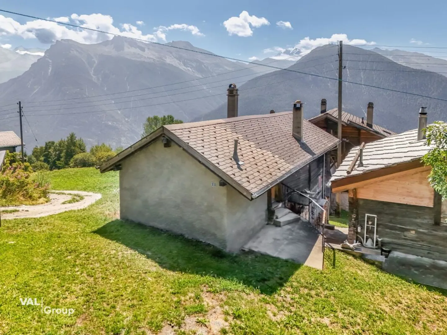 At Home in the Silence of Nature - 3.5-Room Apartment in Salwald - Photo 2 of 12
