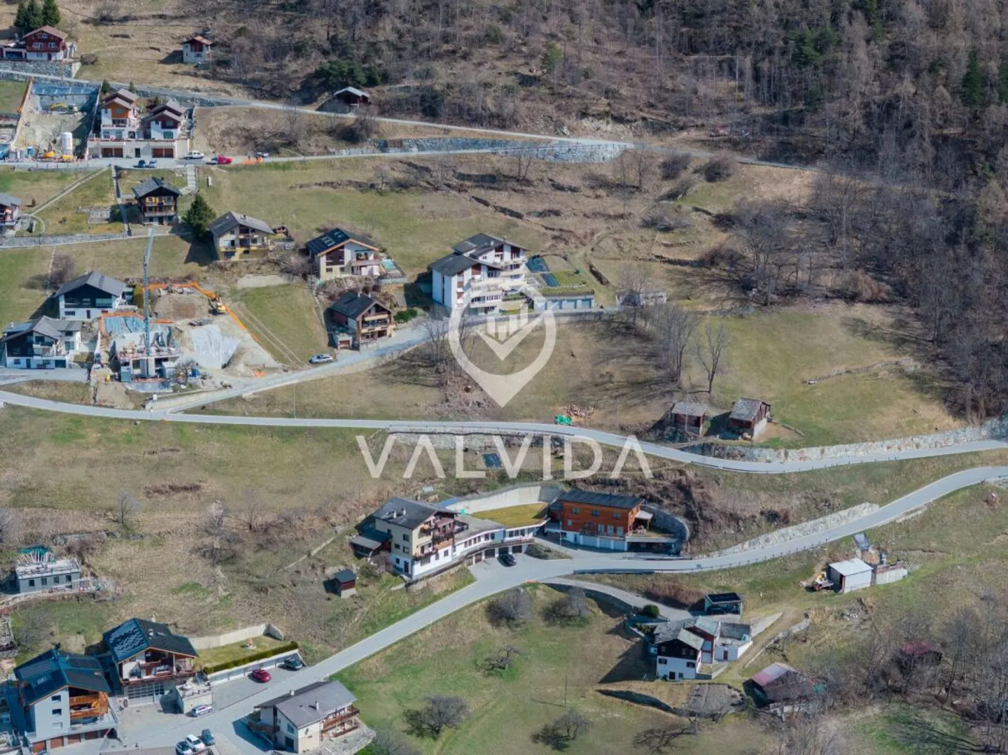 Building plot with dream location in Staldenried - Your investment in the future - Photo 1 of 4