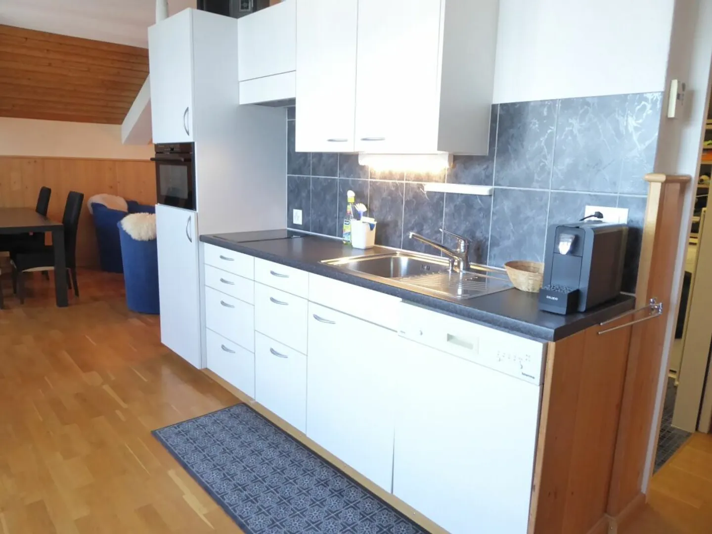 Appartement de vacances 3 pièces avec place de parking souterrain et place de parking extérieur - Photo 5 sur 13