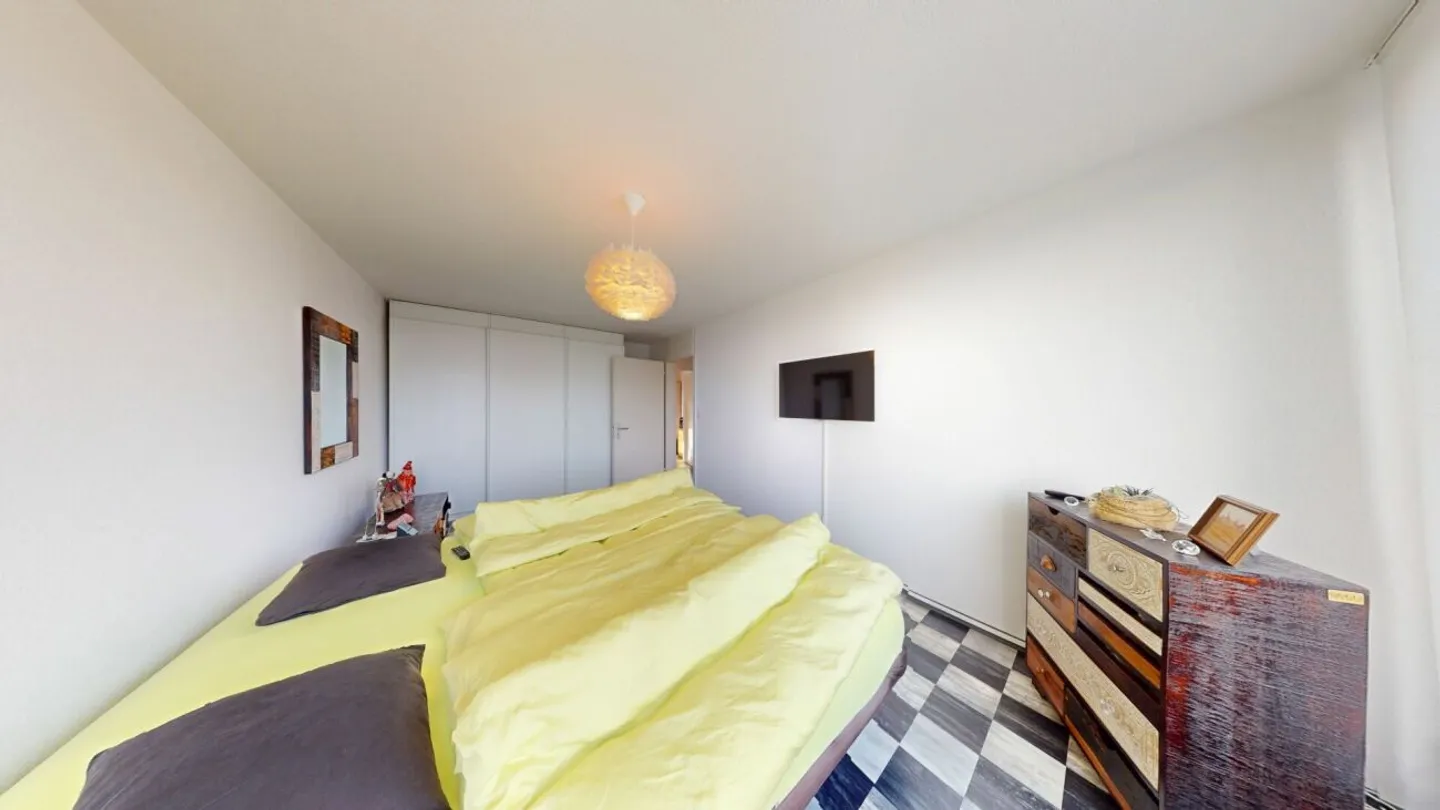 5.5 Room Terrace Apartment with Panoramic Views in Oensingen - Photo 13 of 13