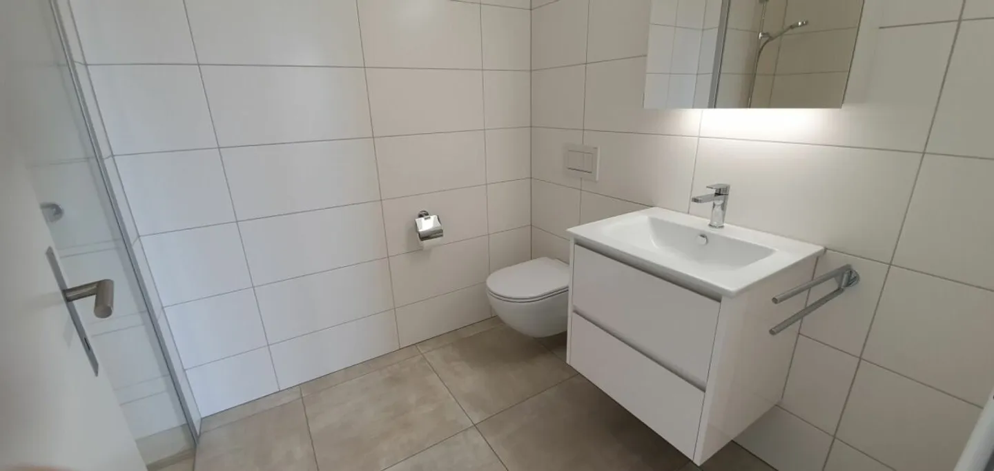 New home in a popular residential area - Photo 5 of 8