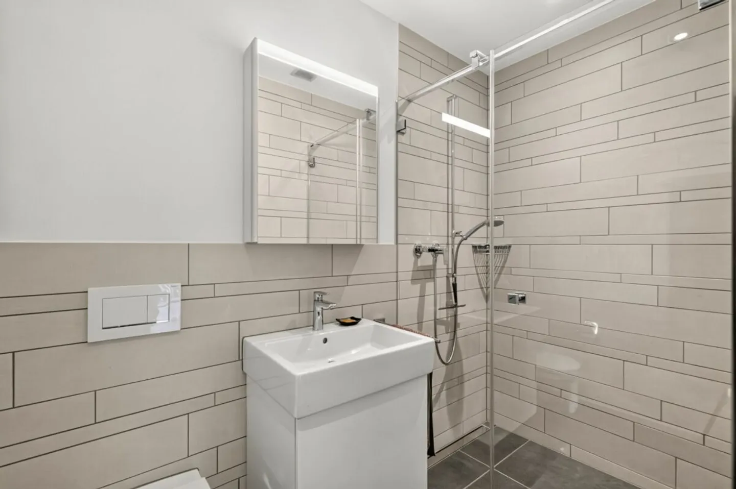 Hochwertige 1.5 Zimmer-Ferienwohnung - Toplage an der Talstation - Photo 8 sur 13