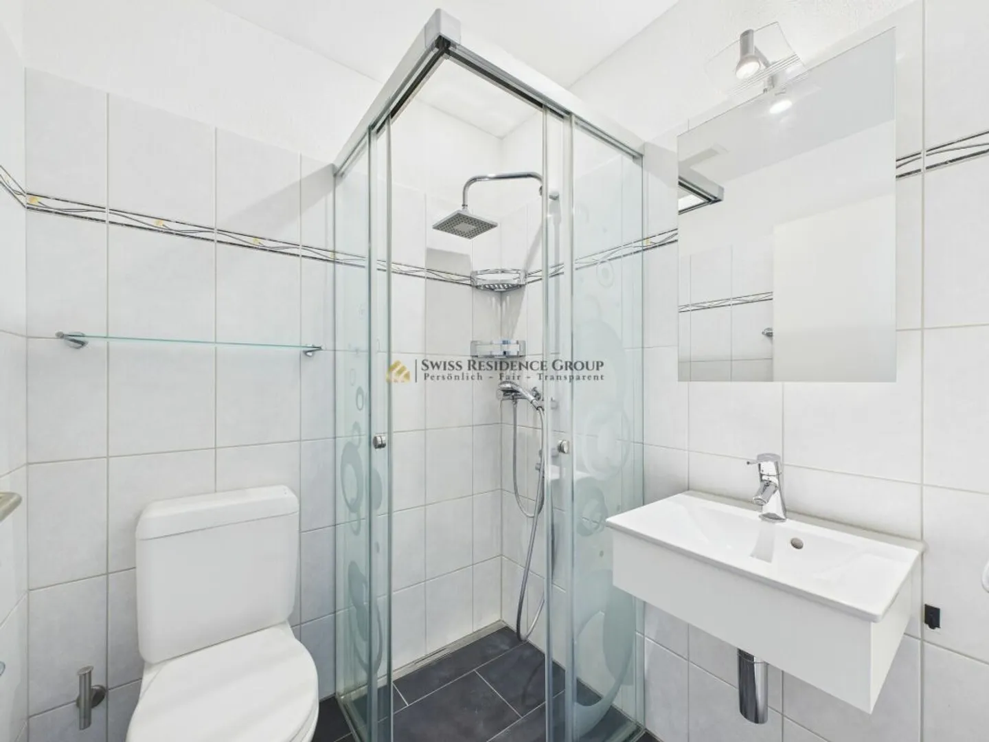 Lumière, Jardin, Espace Ouvert : Appartement spacieux de 4,5 pièces avec véranda chauffée - Photo 12 sur 13