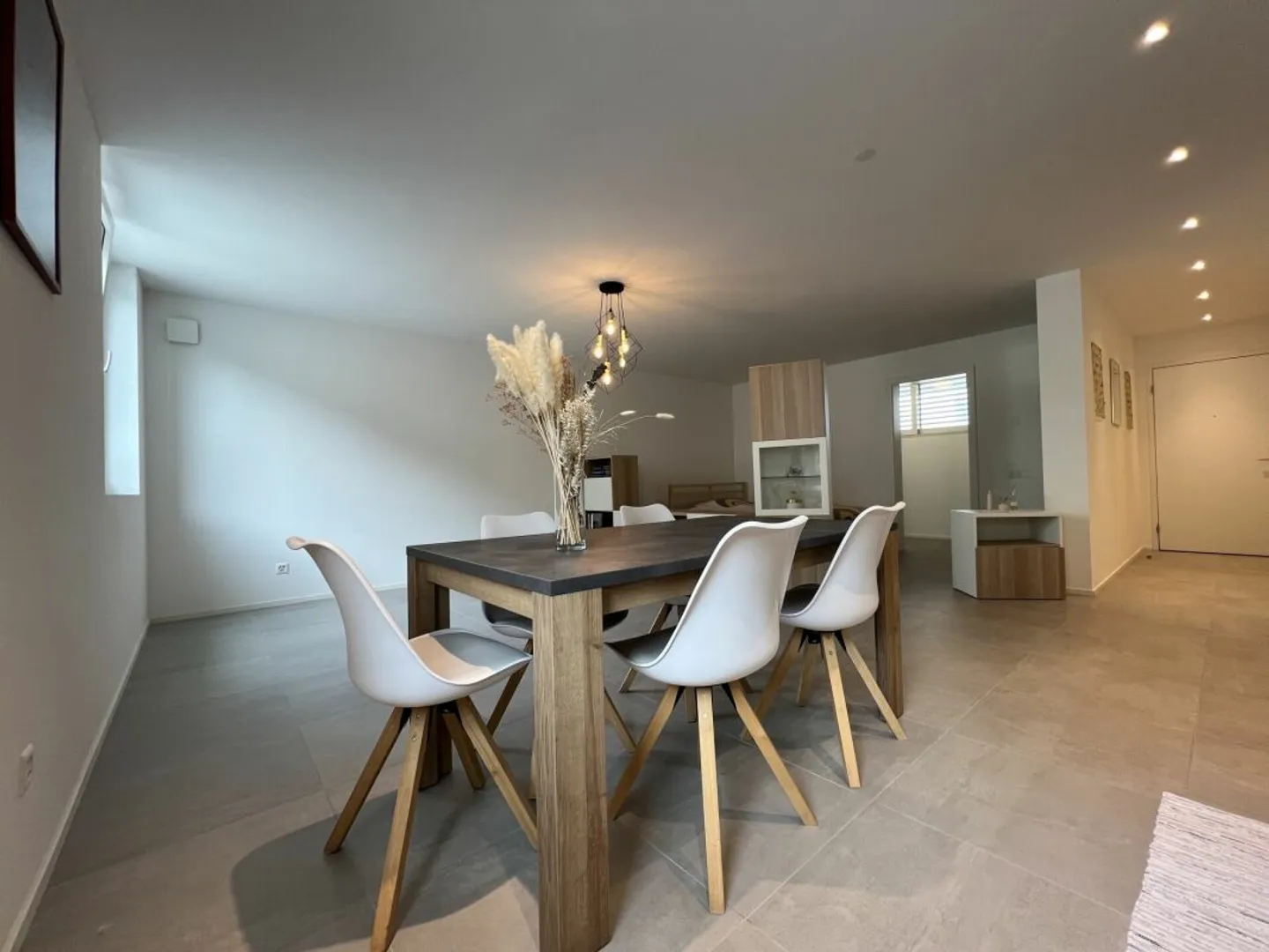 Perfect City Apartment in Muralto in a Quiet and Very Central Location - Photo 13 of 13