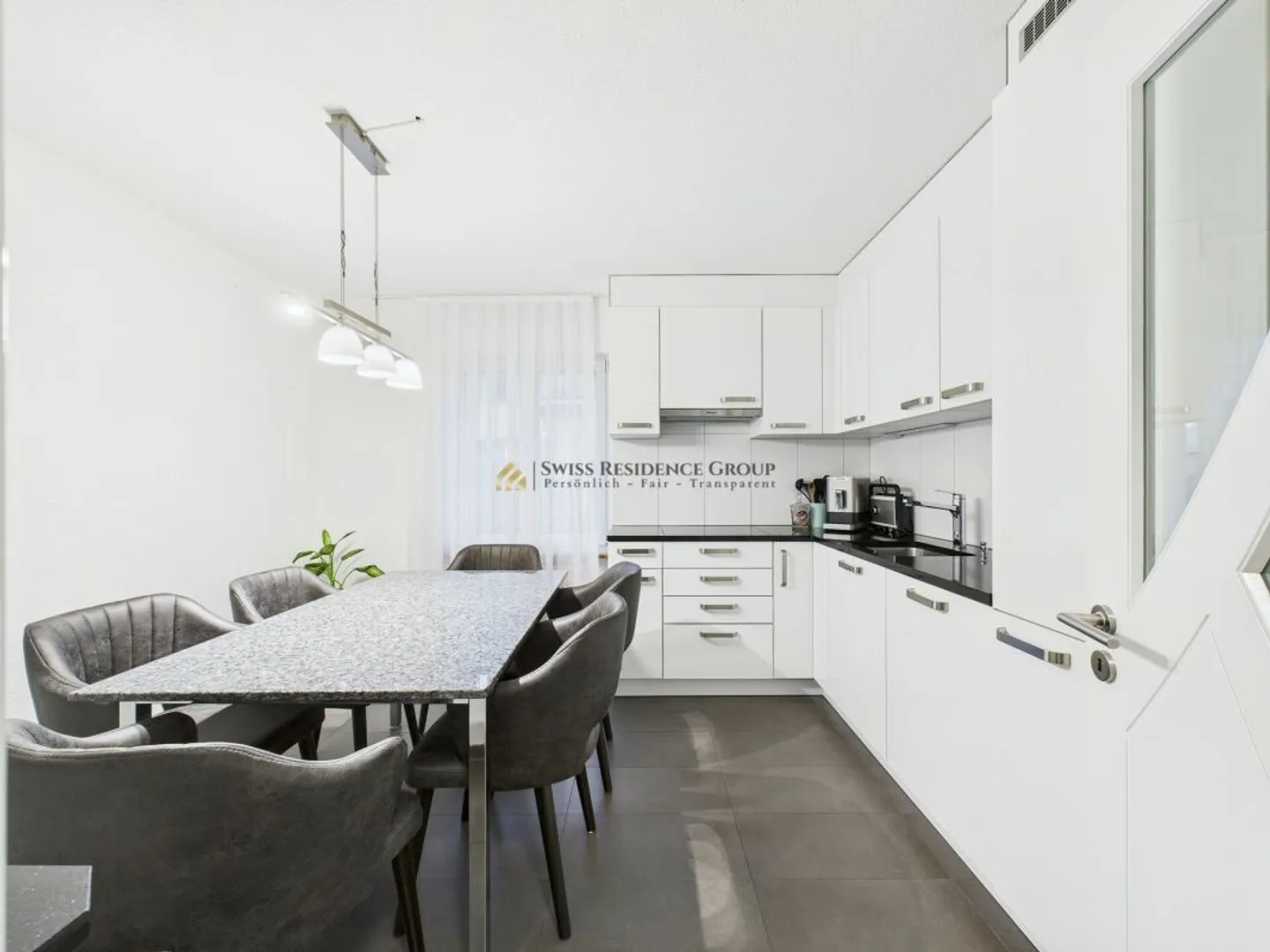 Dreamlike Single-Family Home in a Quiet Neighborhood of Gretzenbach - Photo 4 of 13