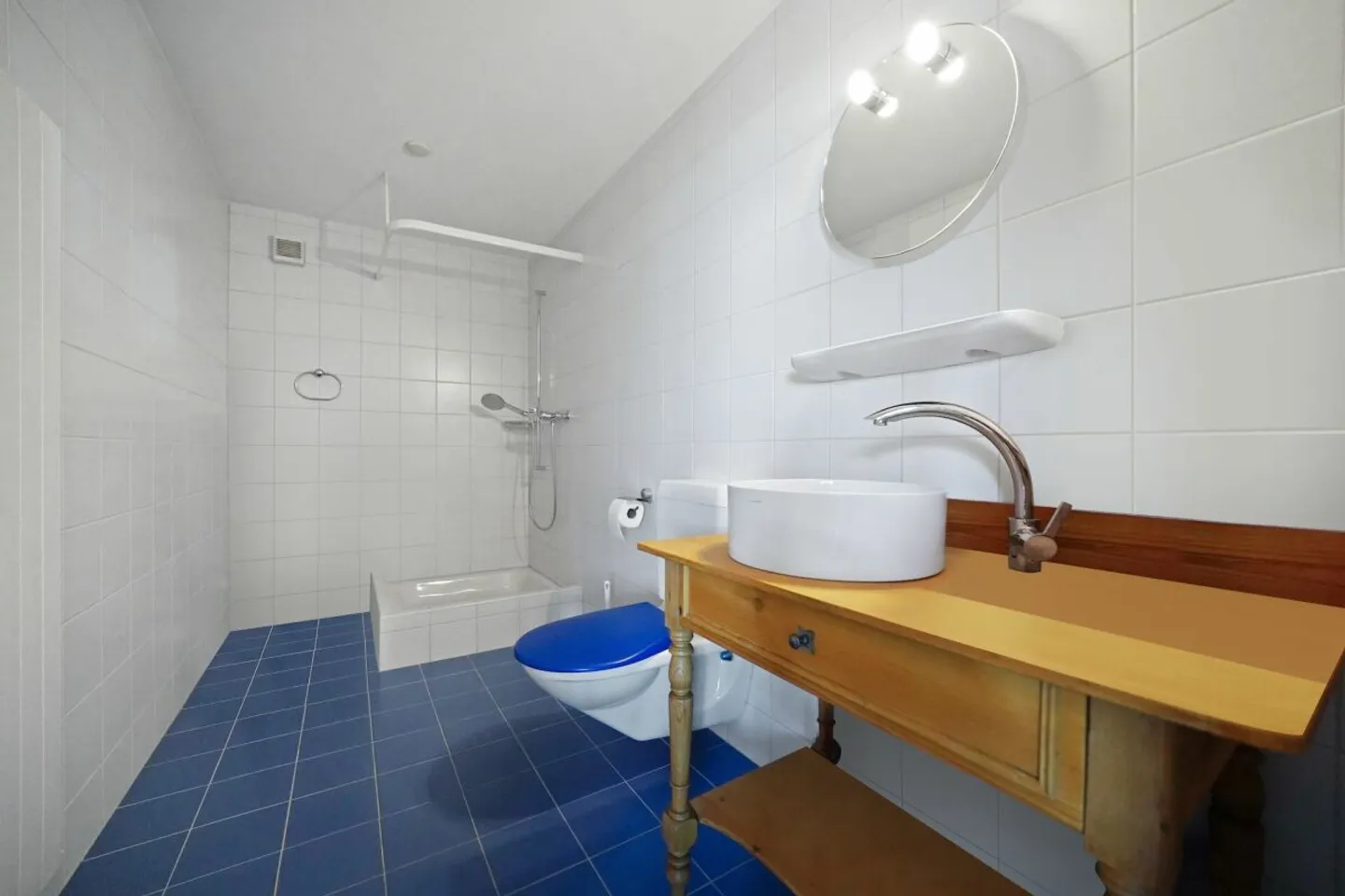 Dreamlike Multi-Family House with Core Renovation in Aarwangen - Photo 8 of 13