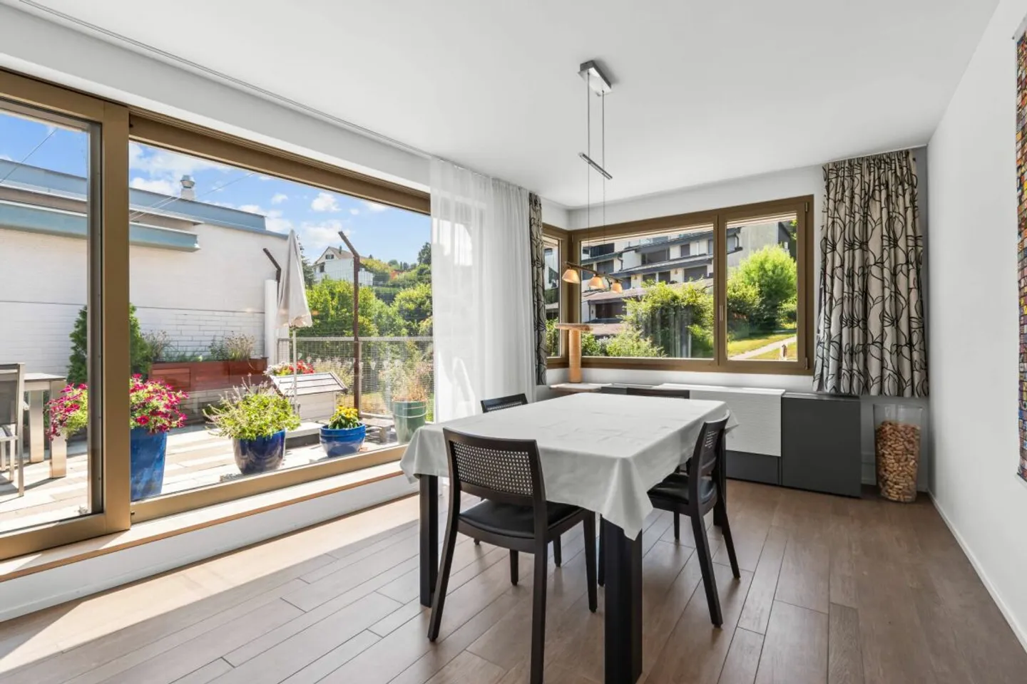 Casa Familiare Moderna con Vista Lago - Foto 10 di 13