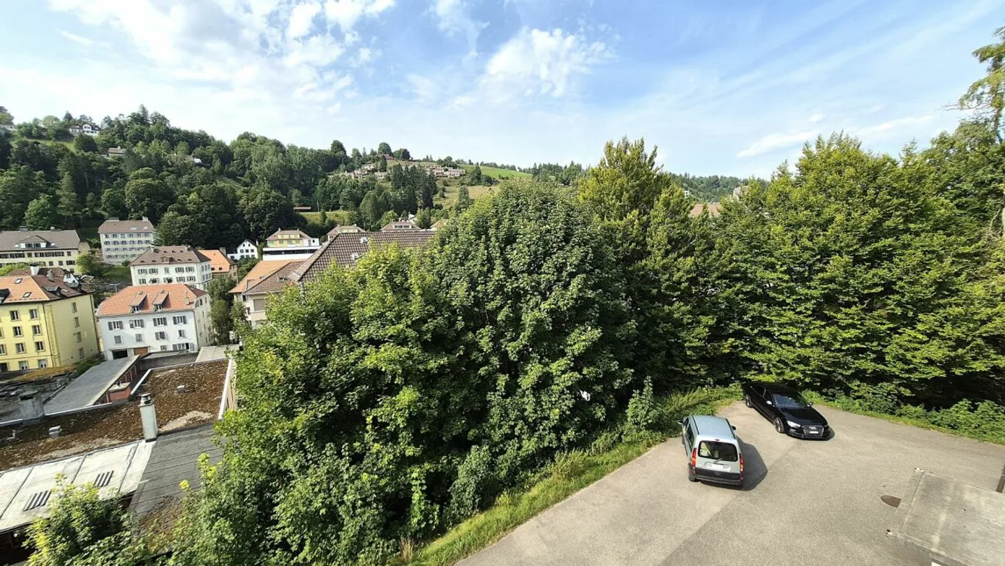 Schöne, sehr helle 3,5-Zimmer-Wohnung in Locle - Foto 8 von 9