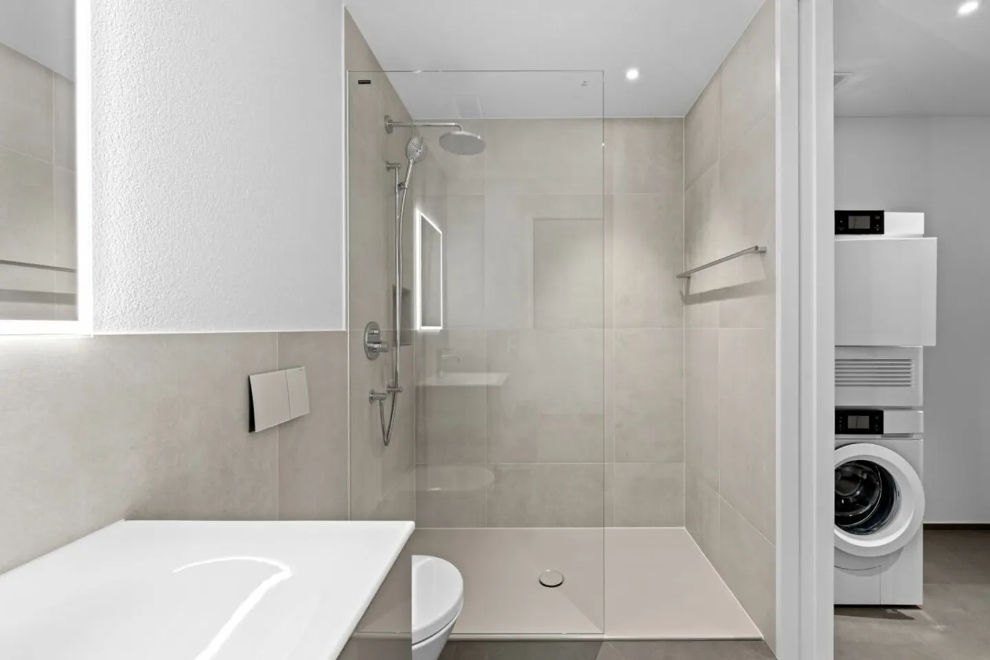 Living where the myths begin - Photo 8 of 11