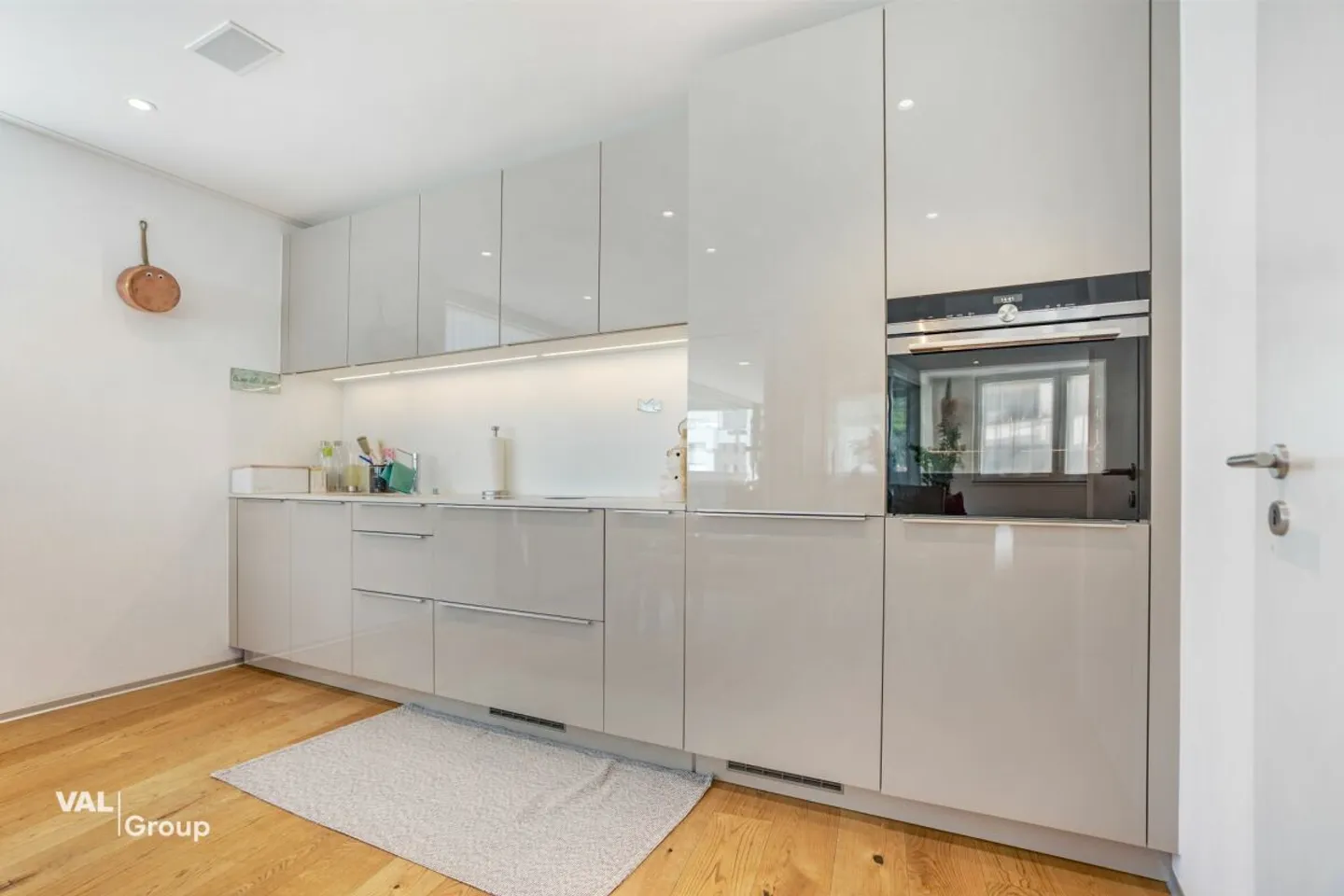 Modern Apartment in Central Naters - Photo 6 of 13