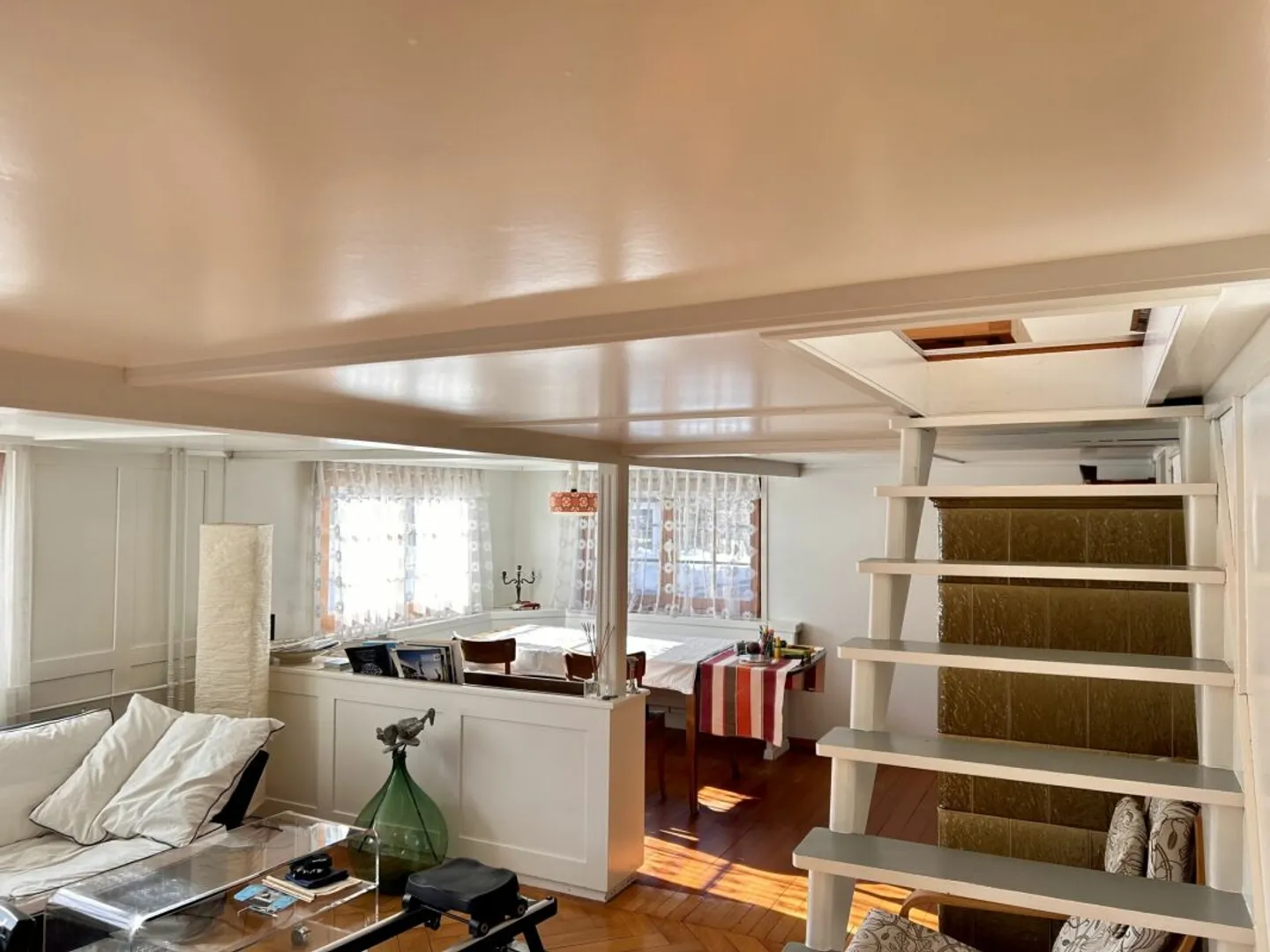 Well-maintained 6-room semi-detached house in historic district - Photo 4 of 13