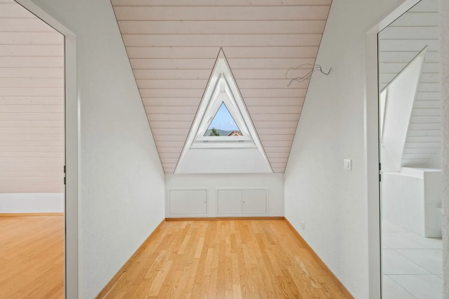 Spacious 4.5-room maisonette apartment with plenty of living comfort - Photo 8 of 12