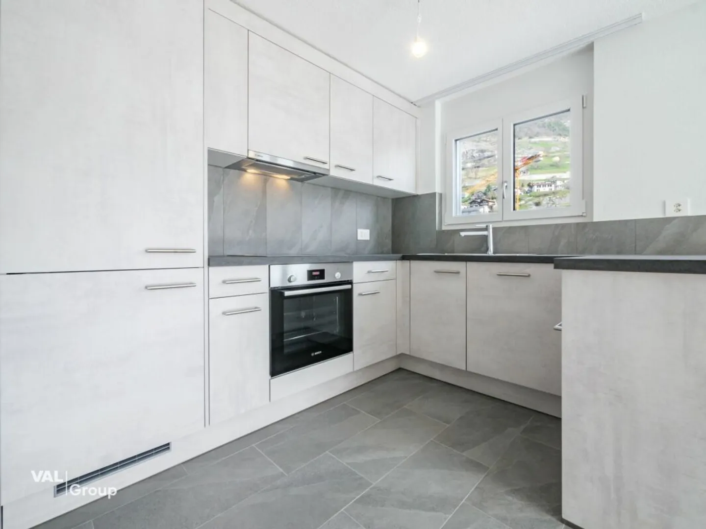 Exclusive 3.5-room new apartment on the top floor - bright & high quality - Photo 4 of 13