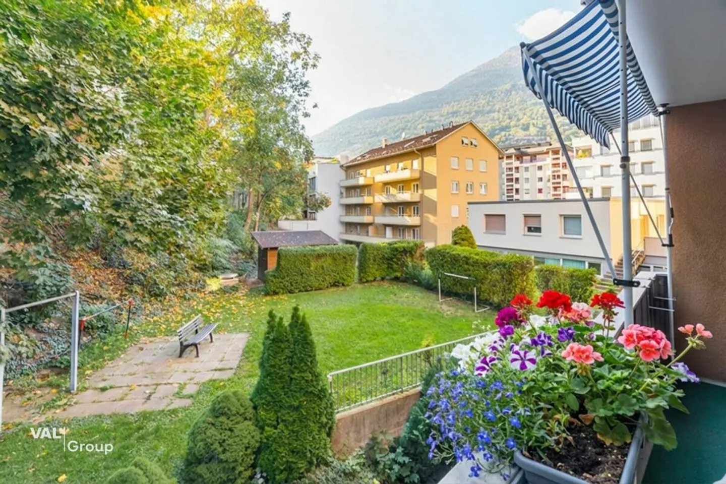 Affascinante esperienza abitativa nel cuore di Brig: Centrale, tranquilla e soleggiata - Foto 1 di 11