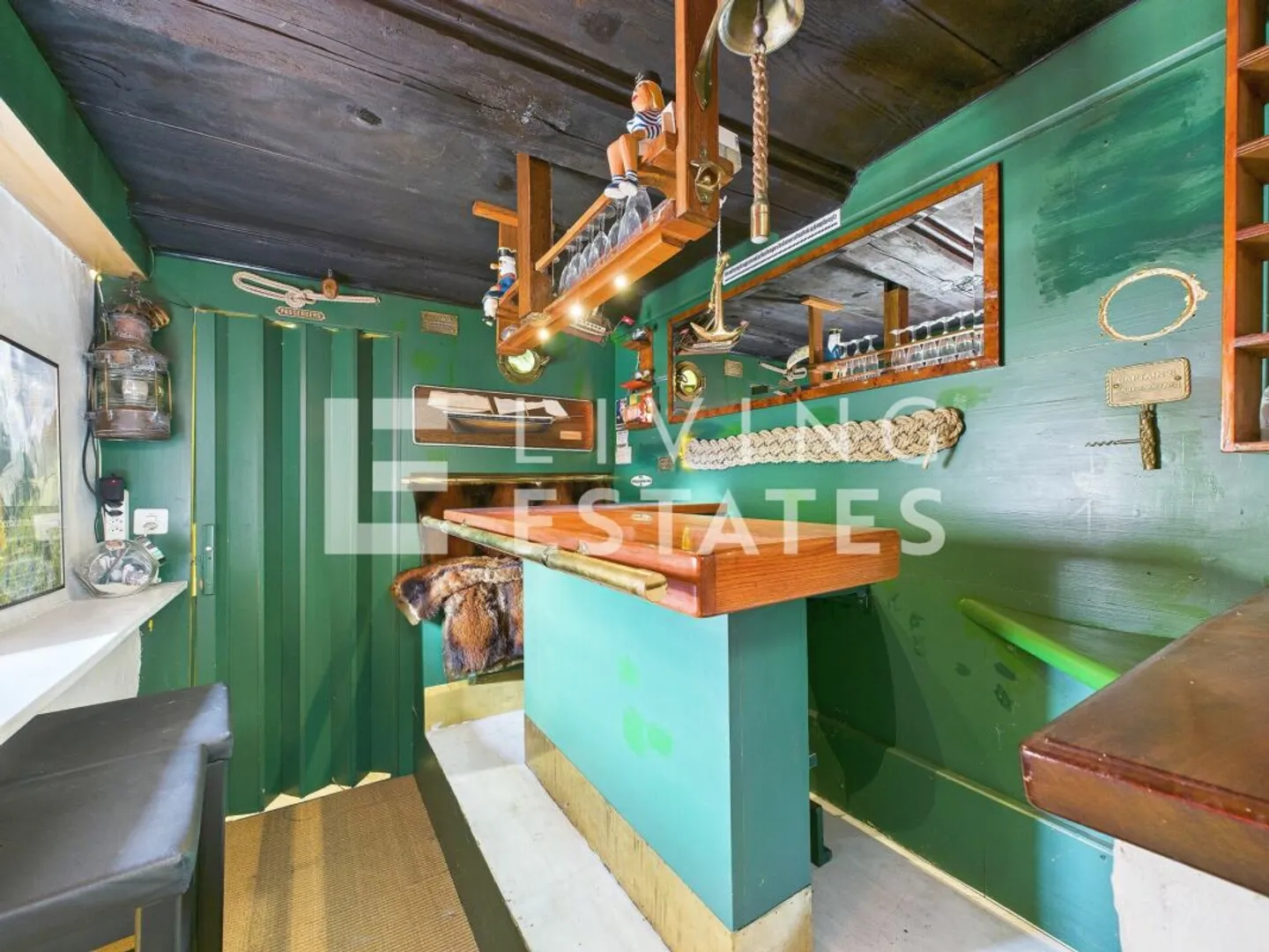 CHARACTERFUL. HISTORICAL. SPECIAL. - Photo 9 of 13