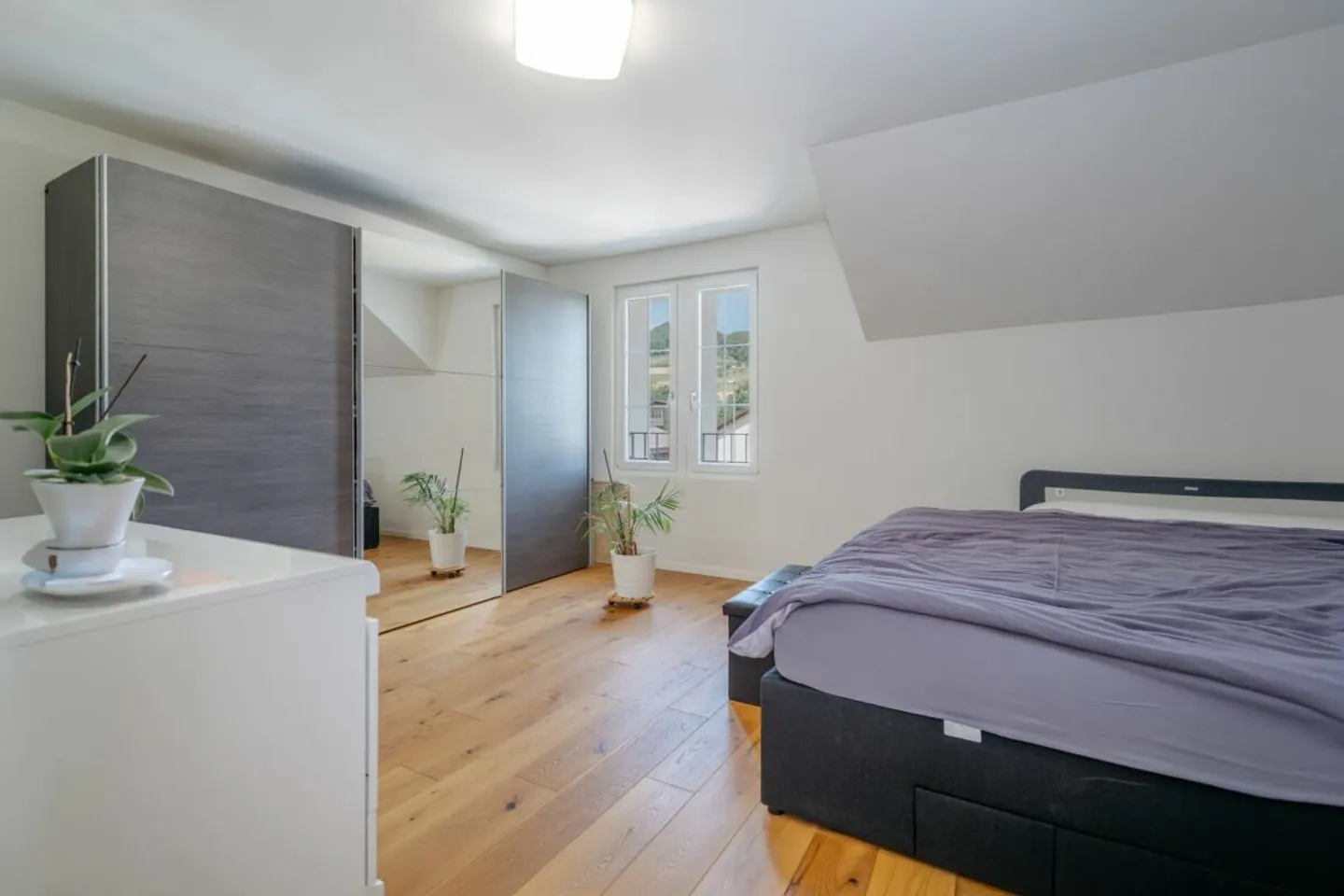 Charmante appartement de 4,5 pièces avec vue panoramique et finition de haute qualité - Photo 6 sur 13