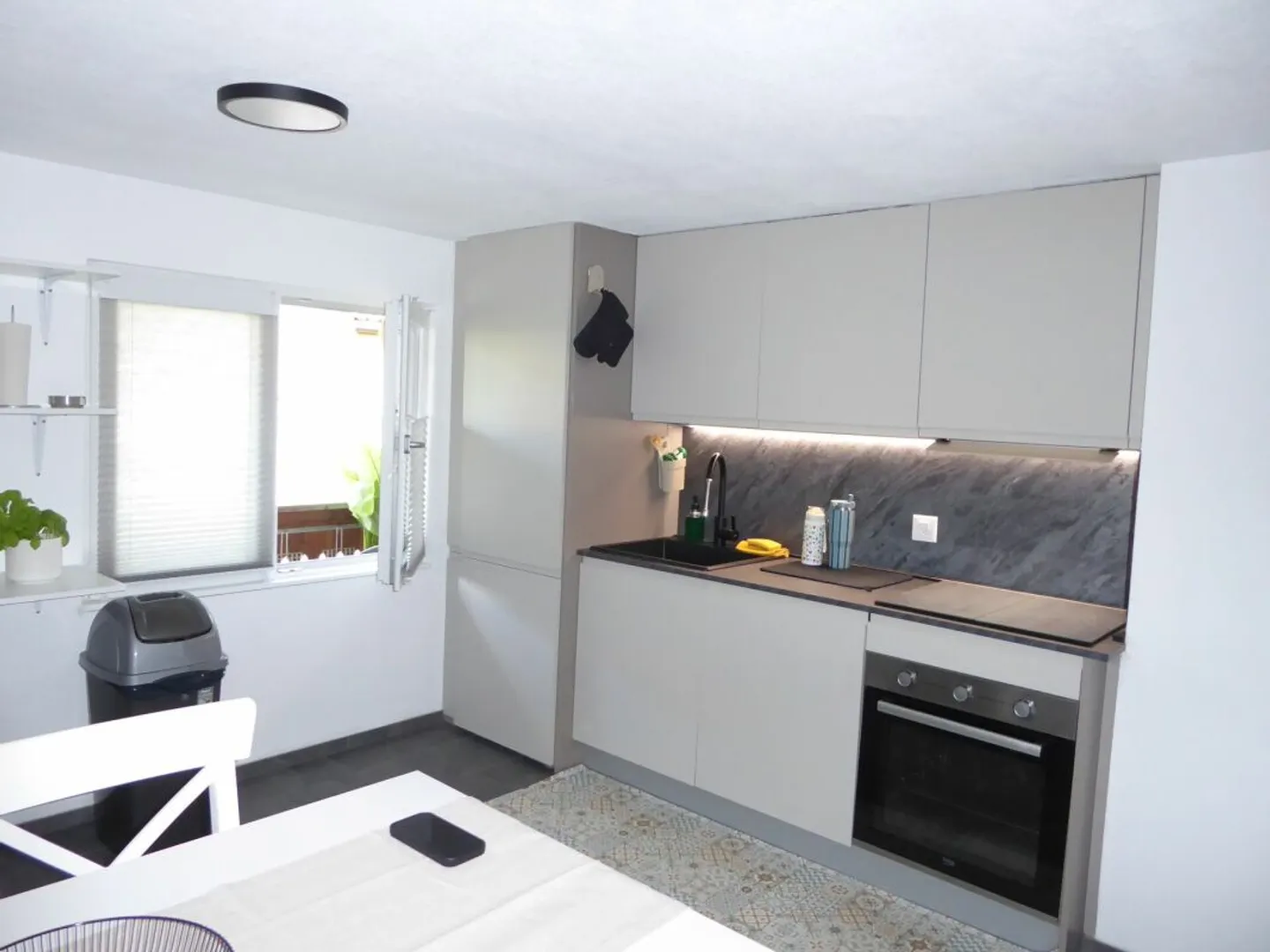4 1/2-Room Apartment in a Quiet Location - Photo 3 of 13