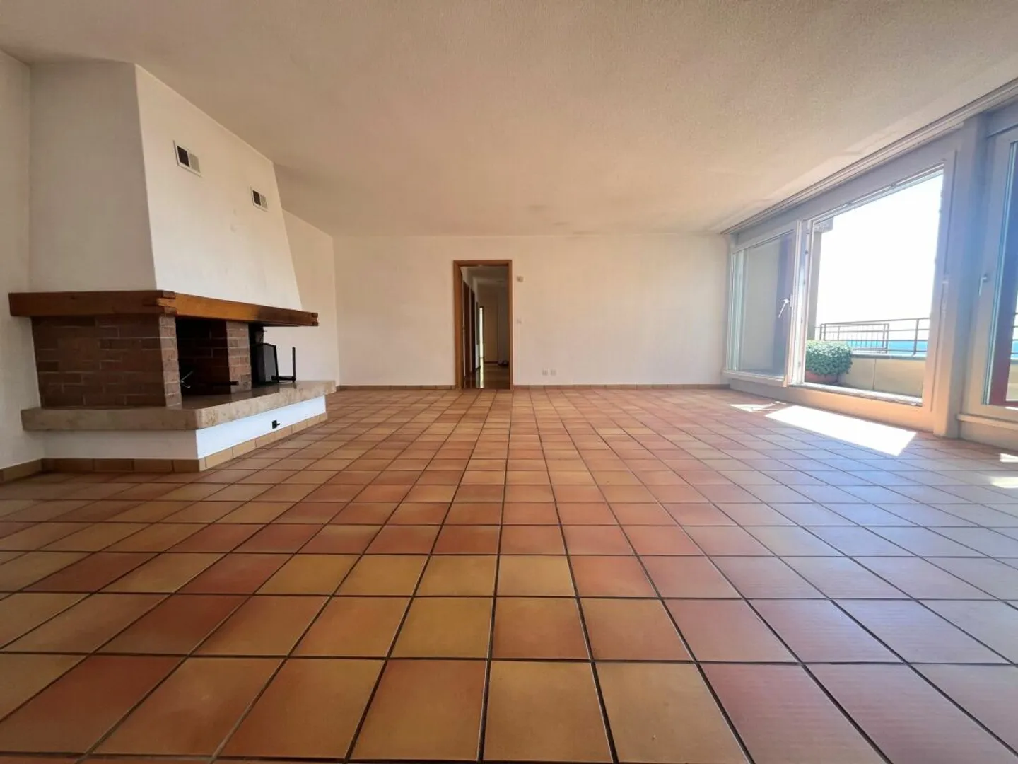 Charmante Wohnung mit Seeblick - Foto 4 von 13