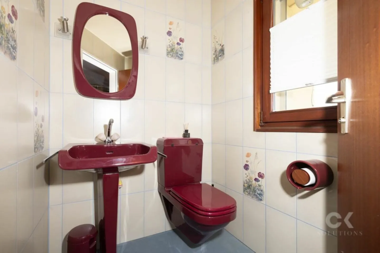 Charmante Villa mit Pool - Foto 8 von 8