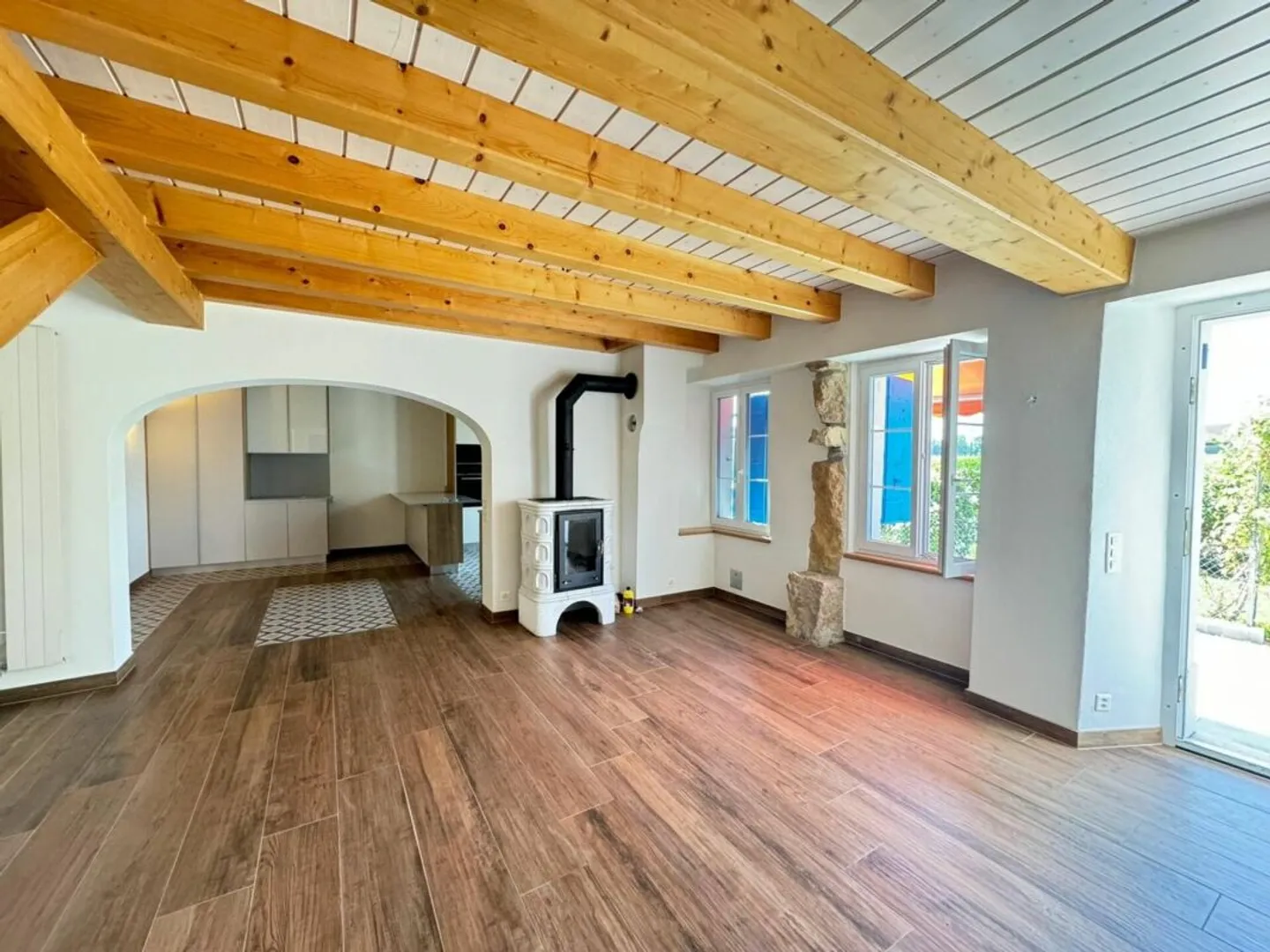 15 MIN DA LAUSANNE affascinante e ampia casa familiare - Foto 3 di 10