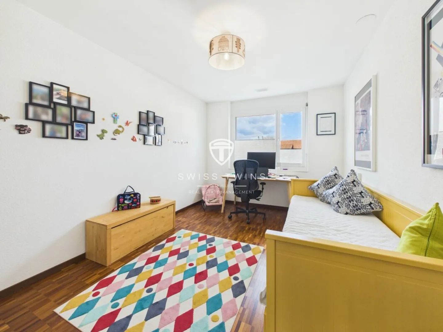 Exklusive 4.5 Wohnung mit sonniger Terrasse - Photo 8 of 13