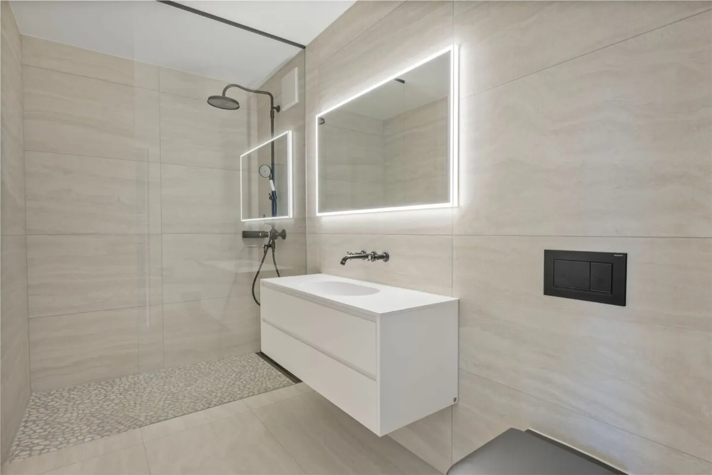 LAKESIDE HORIZON - Photo 9 of 13