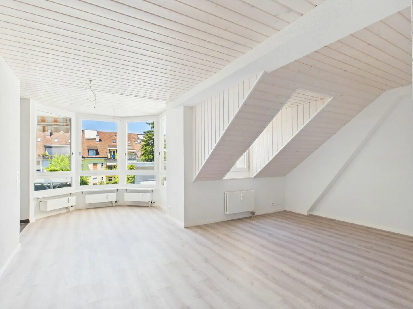 Bright 4.5-room apartment with a view &amp; shared garden - Photo 3 of 13