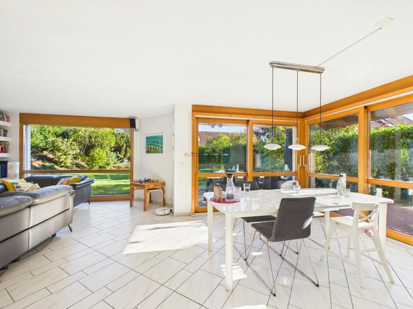 Paradis familial avec sauna et jardin spacieux - Photo 4 sur 13