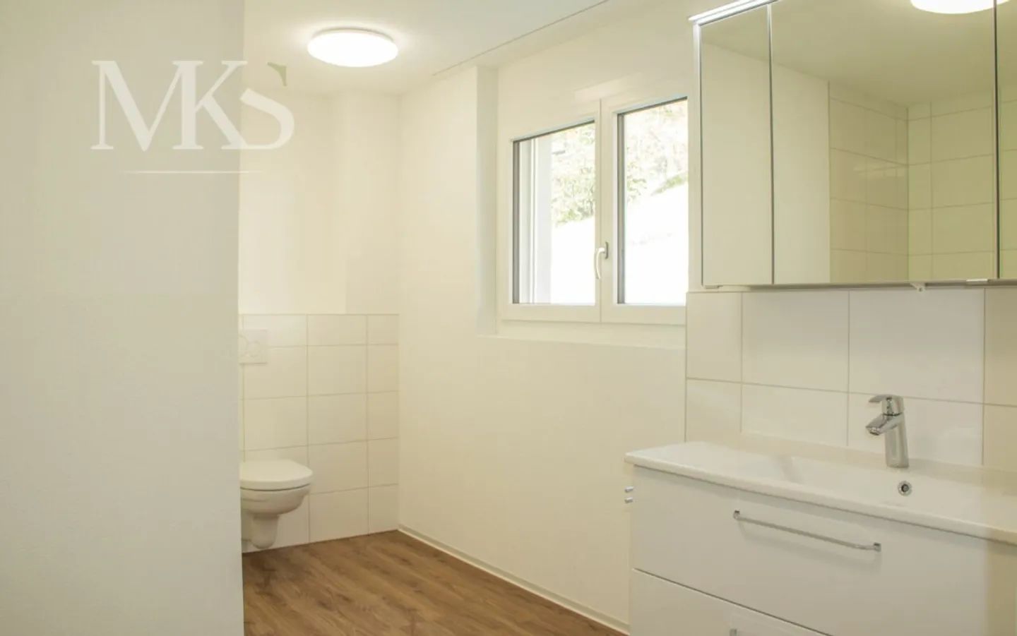 Ampio appartamento di 4,5 locali situato nel centro a Naters (133 m2) - Foto 7 di 13