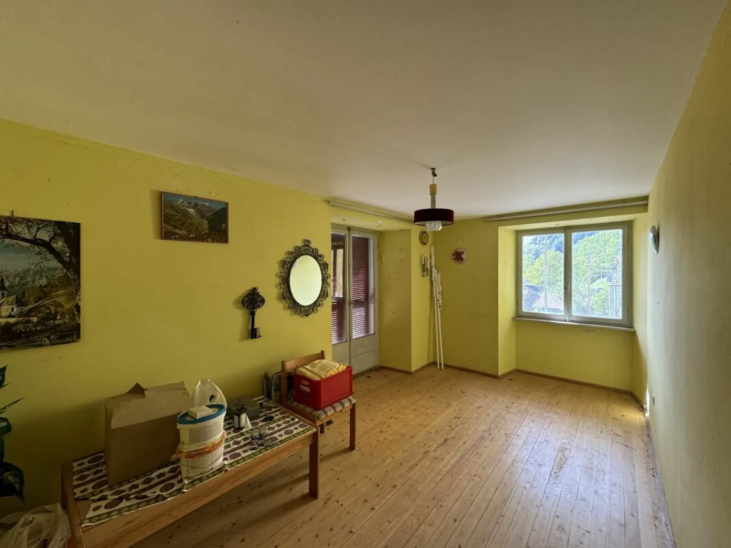 Einfamilienhaus mit zwei Wohnungen - Ihr Projekt an idyllischer Lage! - Foto 9 von 13