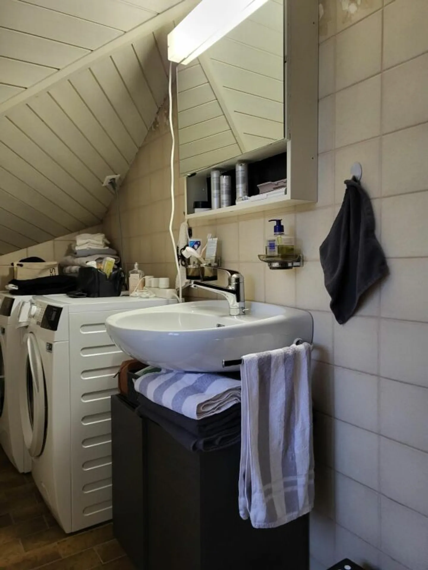 Beautiful apartment in a quiet and sunny residential area - Photo 5 of 12