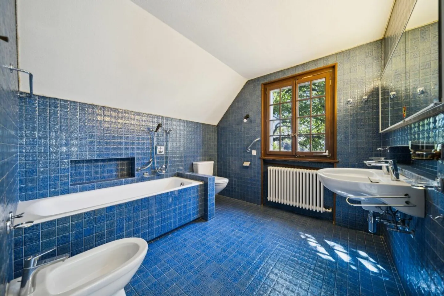 5-Zimmer Einfamilienhaus auf grosser Parzelle in Blonay VD mit See- und Bergsicht - Foto 12 von 13