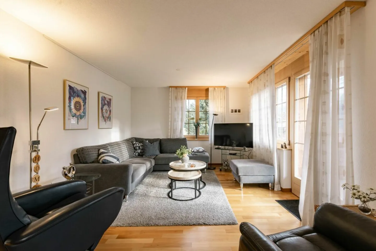 Spacious 4.5-room apartment in Chalet Gemel with mountain view - Photo 10 of 13