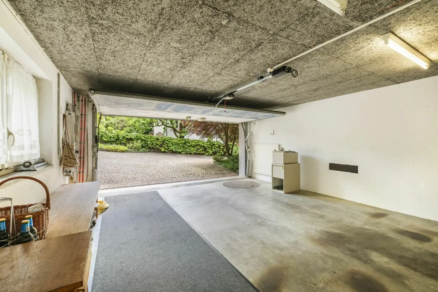 Exclusive 9-room single-family house with wellness area, double garage and stunning views - Photo 13 of 13